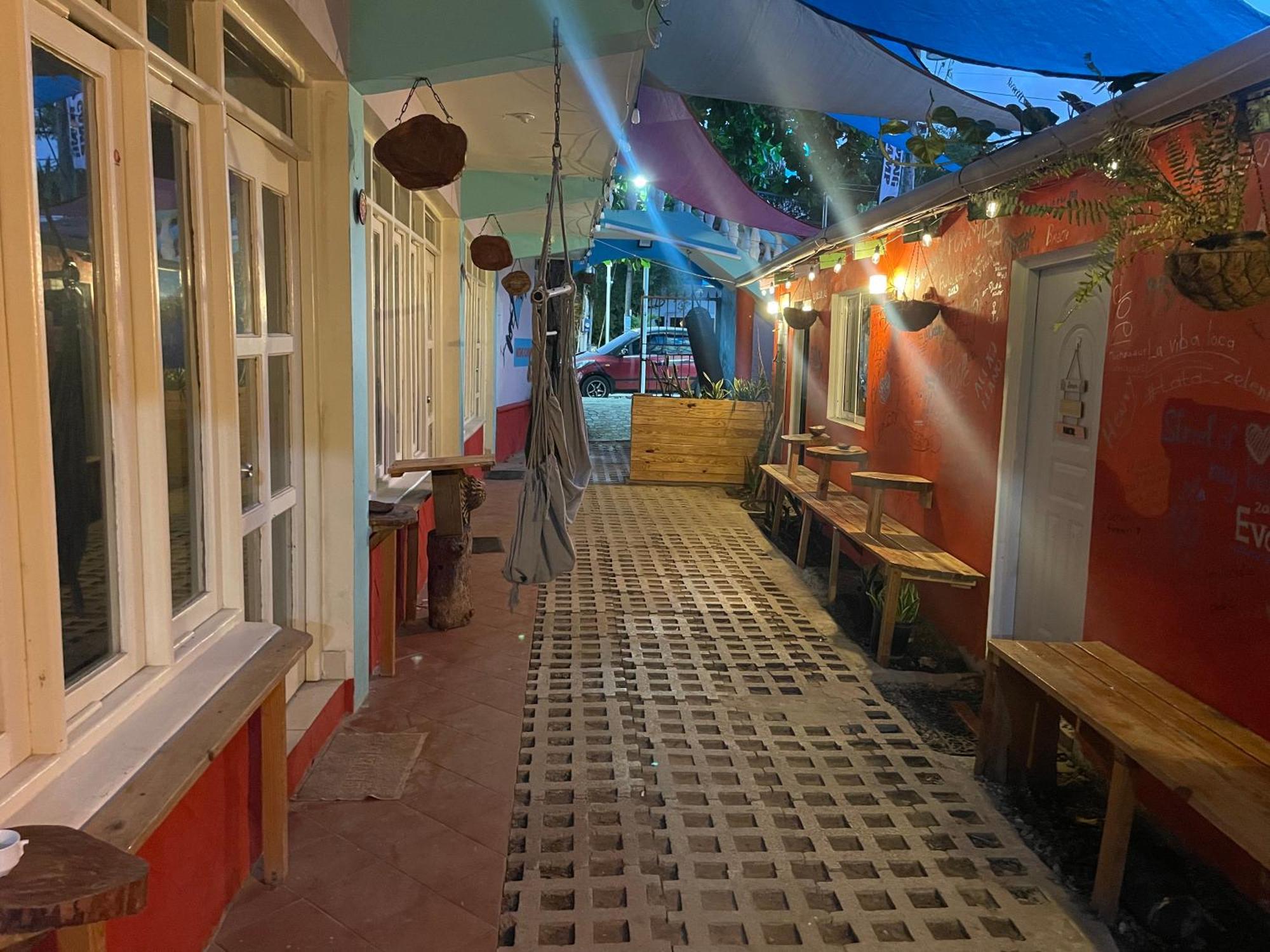 喀巴里特 Wing Camp旅舍 外观 照片