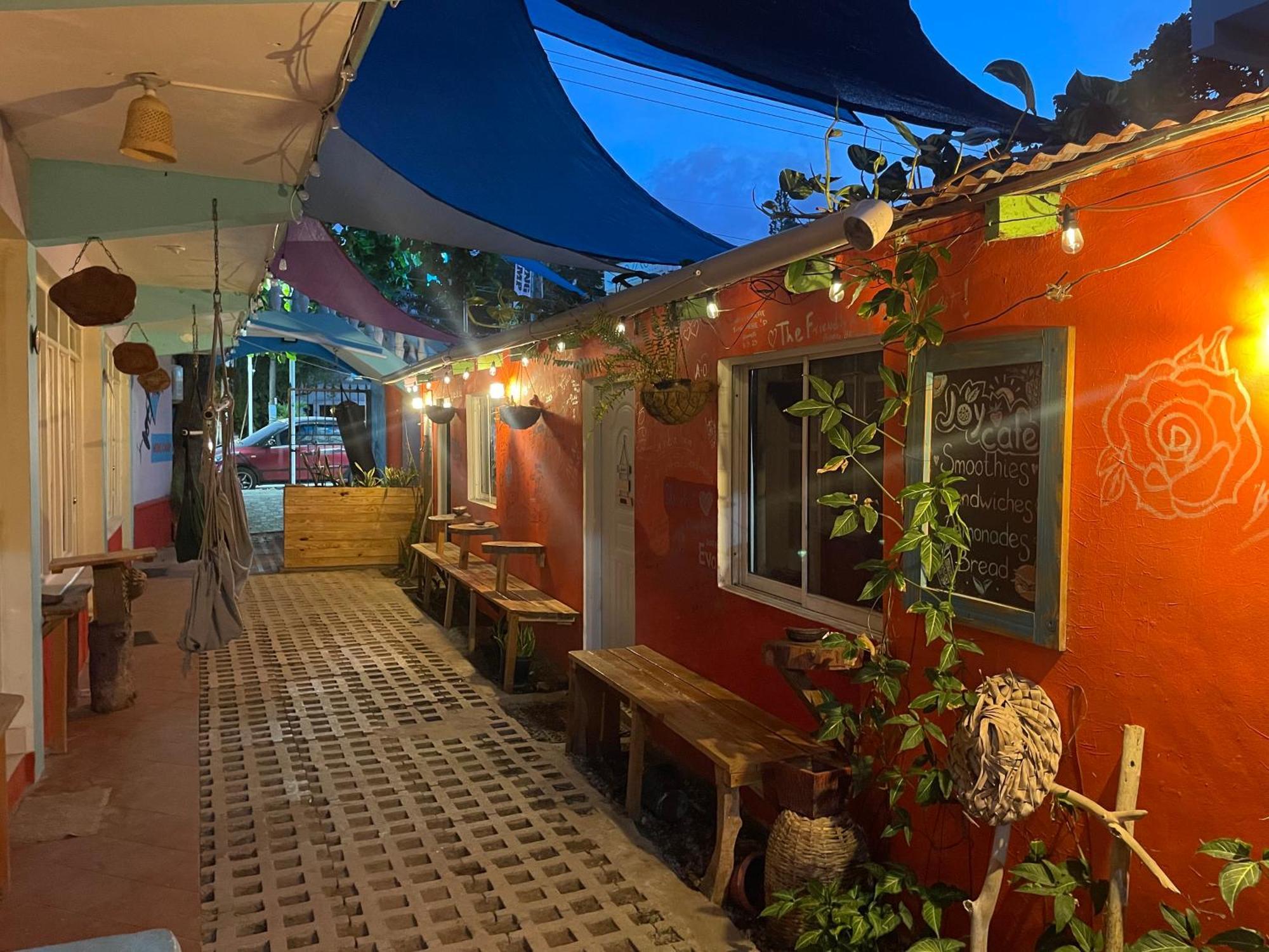 喀巴里特 Wing Camp旅舍 外观 照片